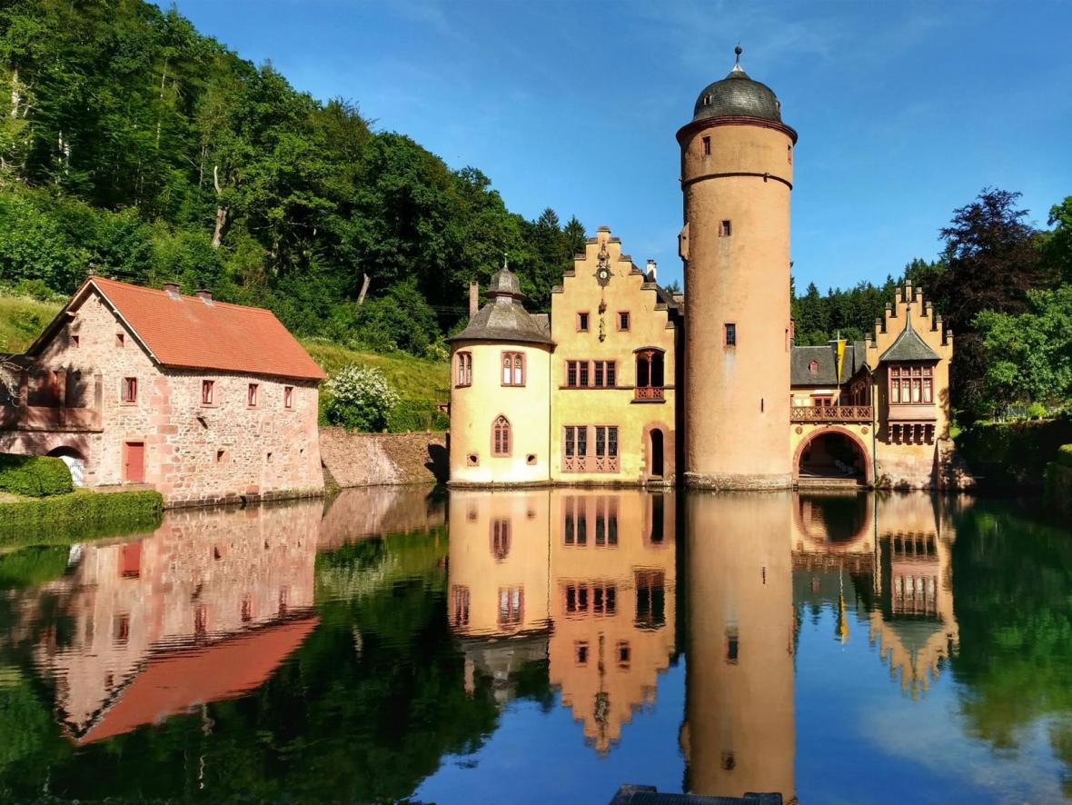 Schloss Mespelbrunn